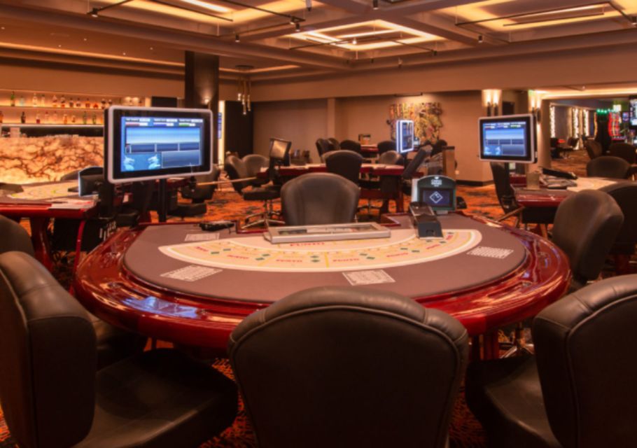 From Foz Do Iguaçu: Transfer to City Center Iguazu Casino - Key Points