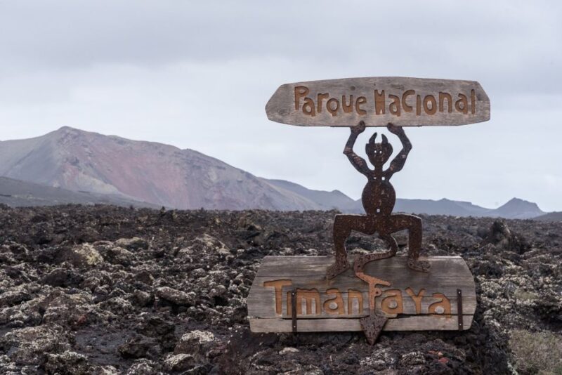 From Fuerteventura: Lanzarote Volcano and Wine Region Tour - Exploring Timanfaya National Park