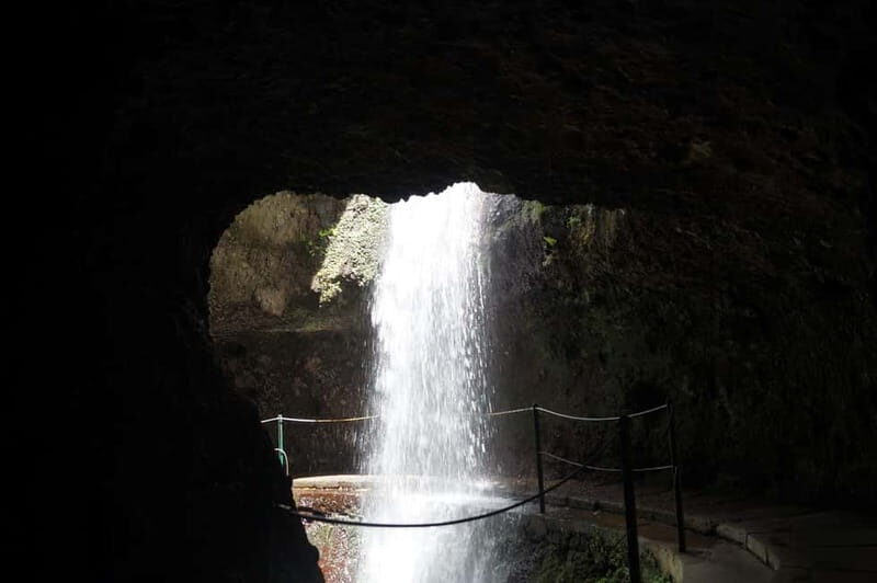 From Funchal: Levada Nova Hiking Tour with stopover at beach - FAQ
