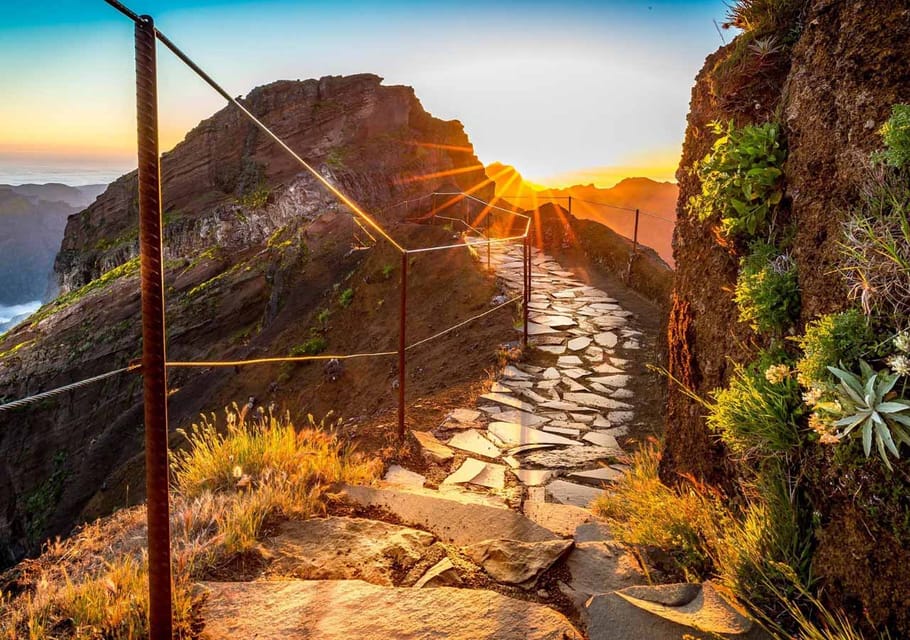 From Funchal: Pico Do Areiro and Pico Ruivo Hiking Tour - Key Points