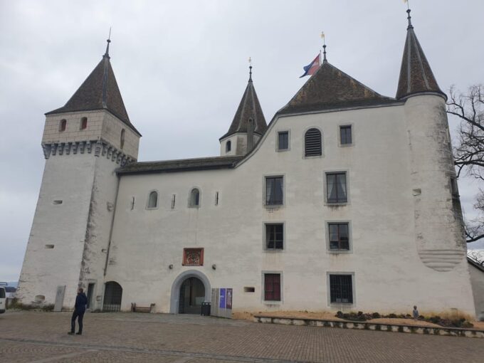 From Geneva Nyon Prangins Castle Garden Restaurant By E-Bike - Ask Away