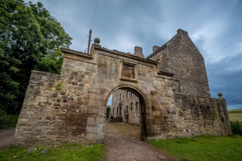 From Glasgow: Outlander Castles and The Scottish Countryside - Key Points