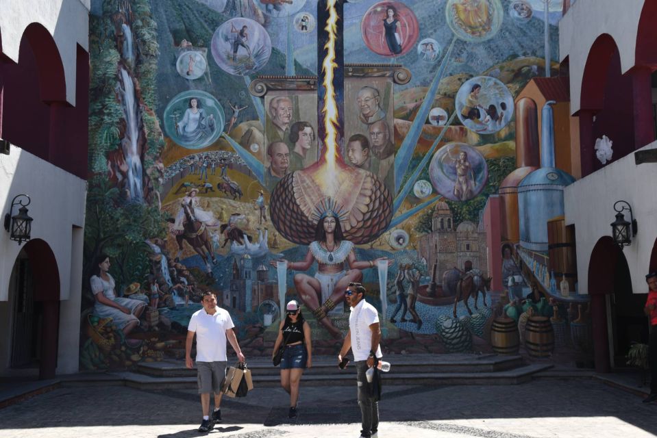 From Guadalajara: Tequila Trail Tour With Tasting - Tequila Town Walkabout