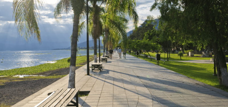 From Guadalajara to Chapala and Ajijic: Motorcycle Tour - Why Travelers Rave About It