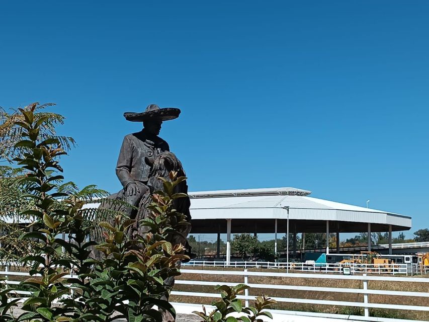 From Guadalajara to Chapala Lake: Funny and Cultural Tour - Visit to Vicente Fernandez Ranch