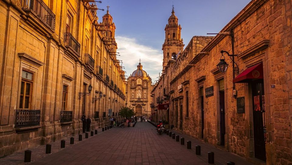 From Guanajuato: Morelia, Patzcuaro and Janitzio Tour - Morelia: UNESCO World Heritage