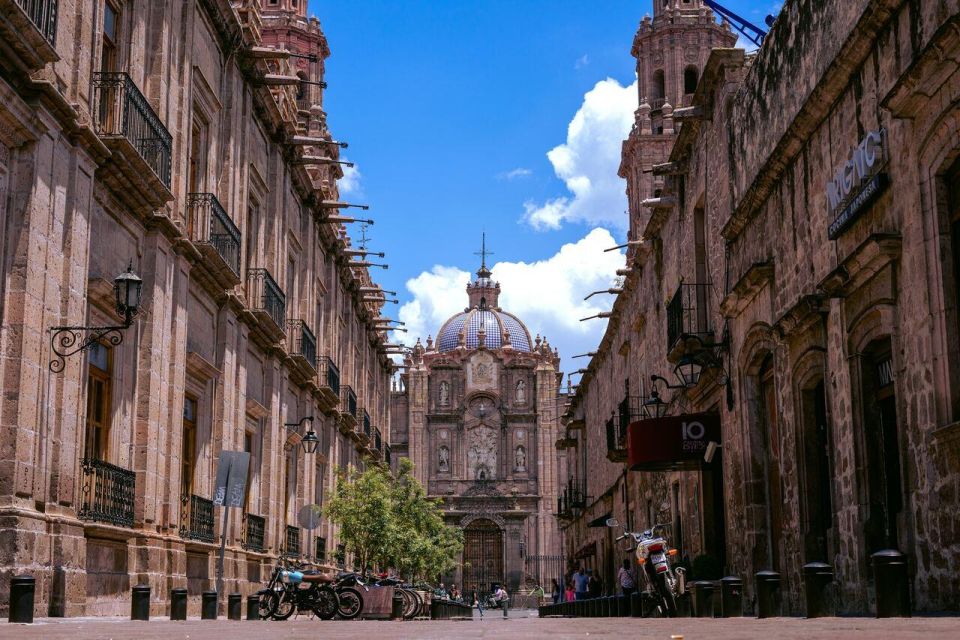 From Guanajuato: Morelia, Patzcuaro and Janitzio Tour - Patzcuaro: Charming Streets and Markets