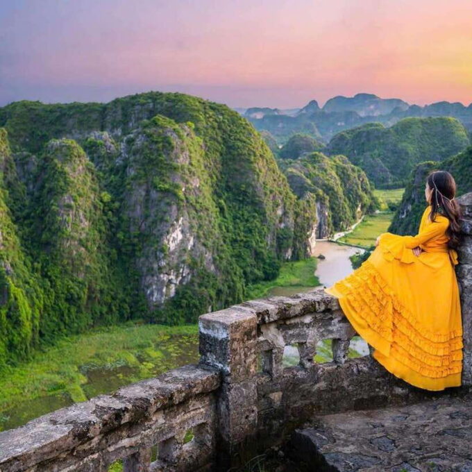 From Ha Noi: Hoa Lu, Tam Coc, Mua Cave Day - Exploring Tam Coc