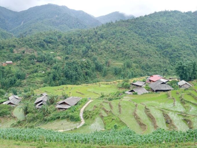From Hanoi: 2-Day Sapa Trekking Trip With Homestay & Meals - What to Pack