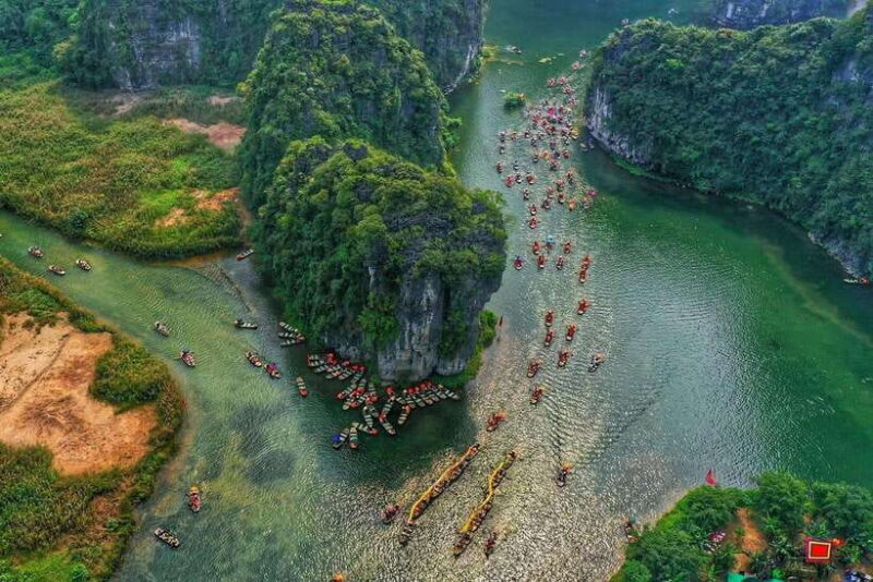 FROM HANOI: BAI DINH PAGODA - TRANG AN ECOTOURISM - MUA CAVE - Bai Dinh Pagoda: A Cultural Marvel