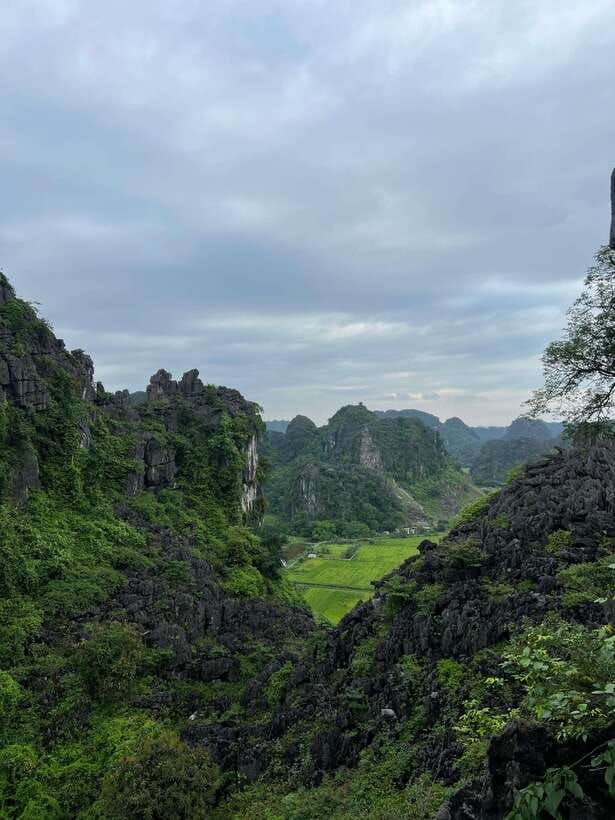 From Hanoi: Bai Dinh, Trang An, Mua Cave Full Day Group Tour - Key Points