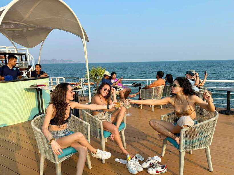 From Hanoi: Cat Ba Island and Lan Ha Bay Day Trip - Key Points