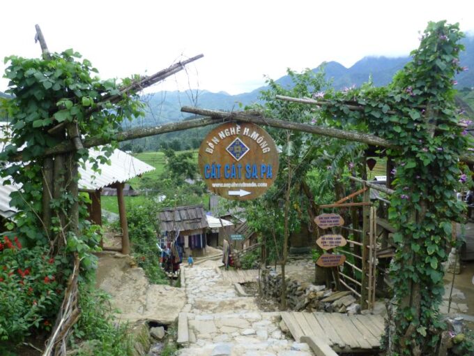 From Hanoi: Explore Sapa 2-Day Tour - Booking Information
