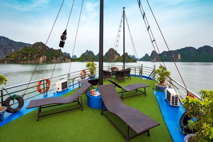 From Hanoi: Ha Long Bay Boat Trip W/ Ti Top & Sung Sot Visit - Nearby Attractions