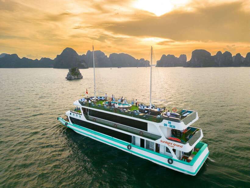 From Hanoi: Ha Long Bay Cruise With Lunch - Overview of the Ha Long Bay Cruise Experience