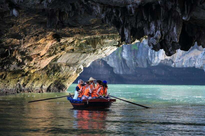 From Hanoi: Ha Long Bay Cruise With Lunch - Inclusions and What to Expect