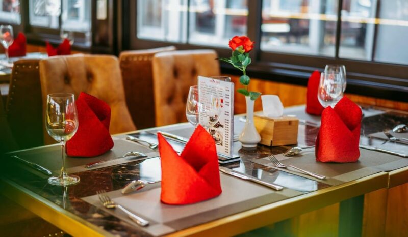 From Hanoi: Halong Bay Boat Tour With Lunch and Sunset Party - Itinerary Highlights