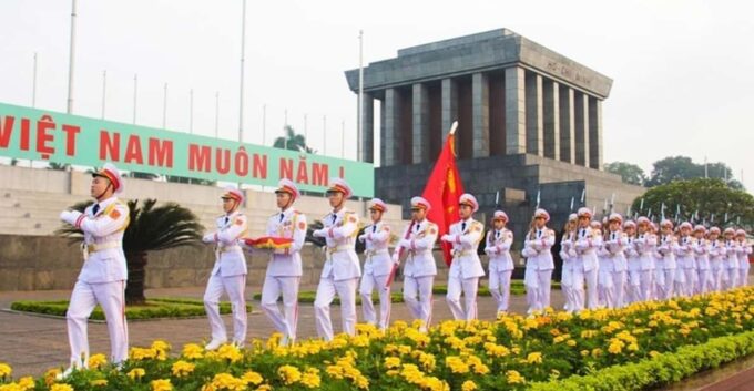 From Hanoi: Hanoi City Tour Full Day GROUP or PRIVATE - Experiencing the Hanoi Hilton and the Legacy of the Vietnam War