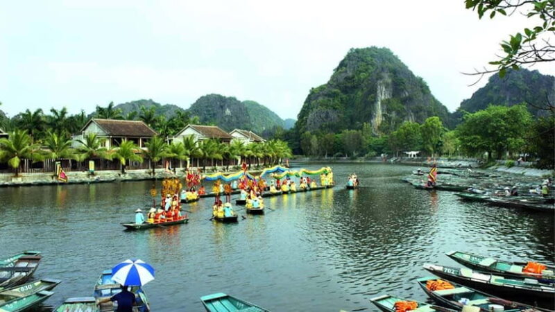 From Hanoi : Hoa Lu, Tam Coc, and Mua Cave Day Trip - Key Points