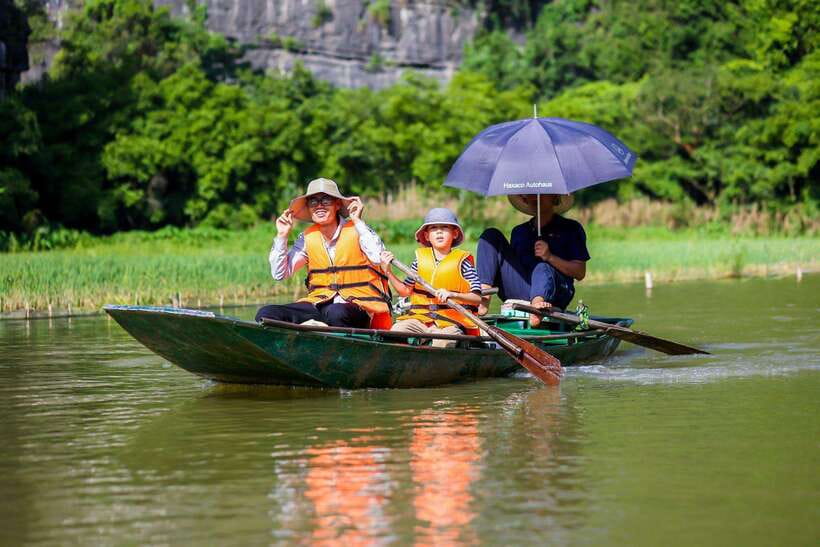 From Hanoi: Hoa Lu, Tam Coc & Mua Cave Day Tour Small Group - Tour Overview and Pricing