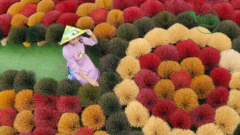 From Hanoi: Incense Village & Train Street or Silk Village - Contact and Arrangement