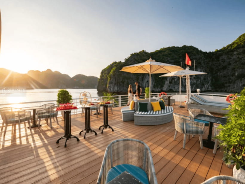 From Hanoi: Lan Ha Bay and Cat Ba Island Cruise With Lunch - Included Amenities and Services