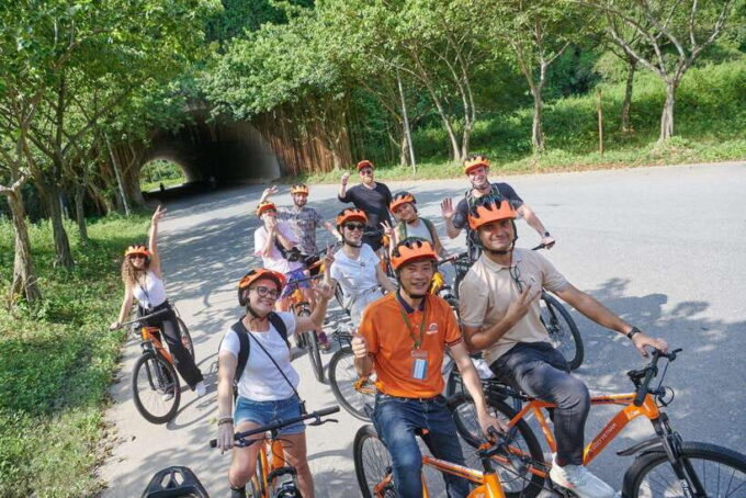 From Hanoi: Ninh Binh 1 Day, Bai Dinh-Trang An, Buffet Lunch - Transportation Information