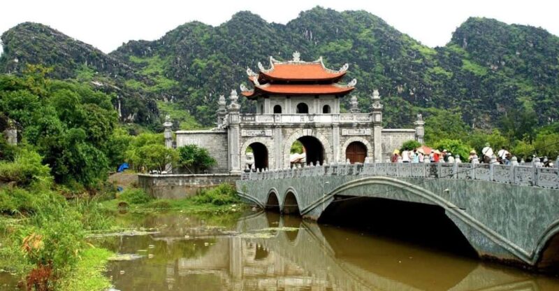 From Hanoi: Ninh Binh and Trang an Day Trip With Limousine - Key Points