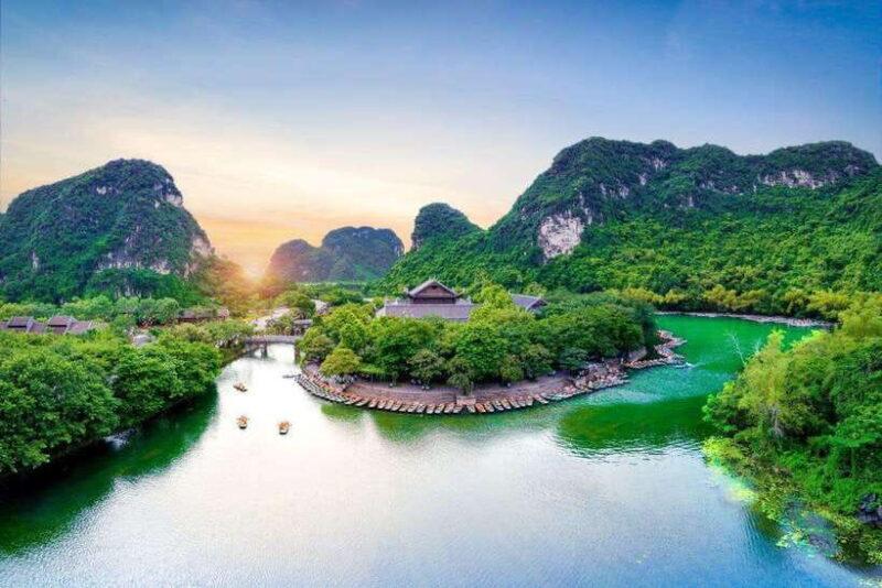 From Hanoi: Ninh Binh- Bai Dinh Pagoda- Trang An- Mua Caves - Itinerary Highlights
