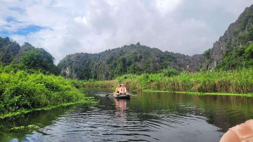 From Hanoi: Ninh Binh Day Trip With Buffet Lunch & Bike - Cultural and Historical Insights