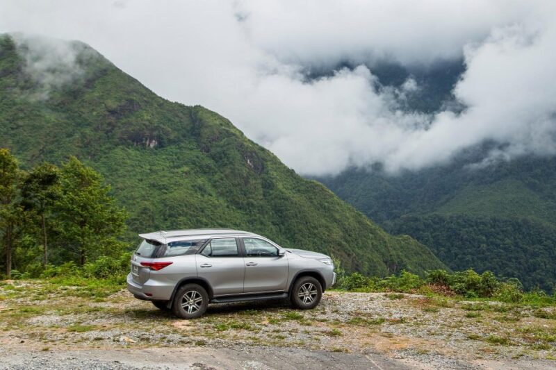 From Hanoi: Private Car Noi Bai Airport, Ha Long, Ninh Binh - Key Points