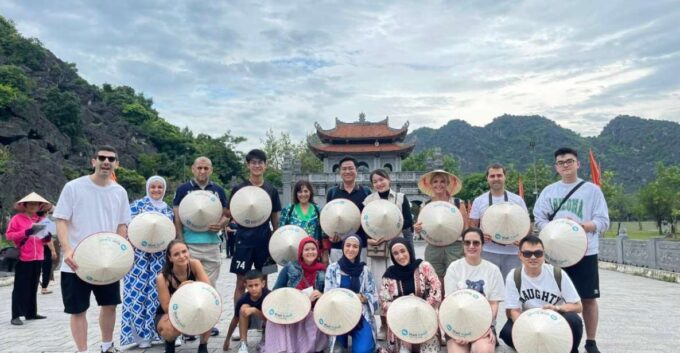 From Hanoi: Tam Coc or Trang An, Hoa Lu & Mua Cave Tour - Exploring the Ancient Royal Capital of Hoa Lu