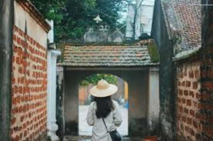From Hanoi:Private Duong Lam Ancient Village Best Guide - Village History and Culture