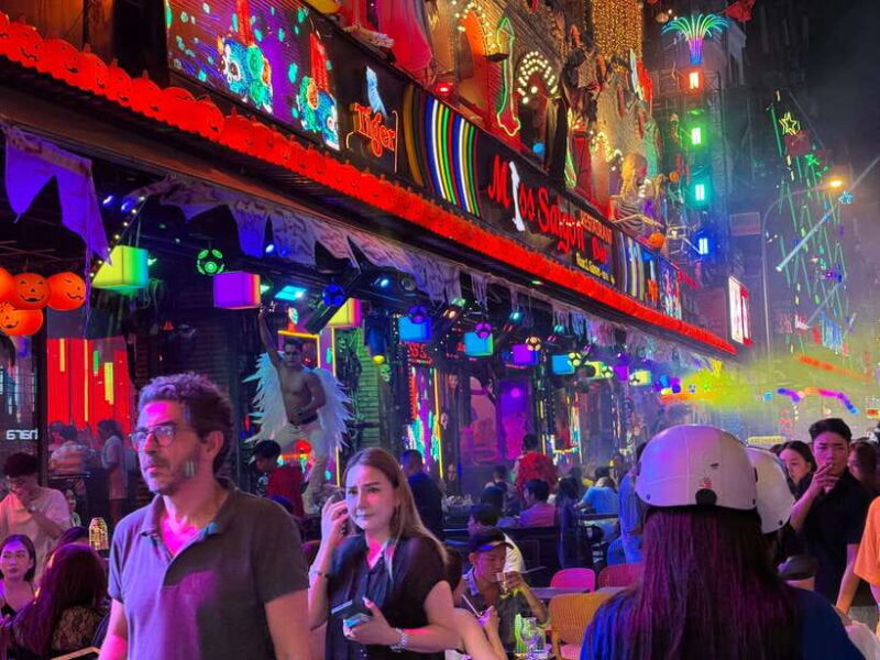 From Ho Chi Minh: Acoustics Live Music & Street Food Tour - Itinerary and Activities