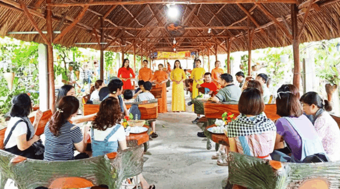 From Ho Chi Minh: Mekong Delta Day Tour With Lunch - Honey Bee Farm Experience