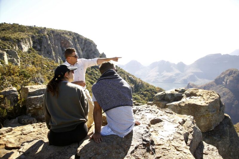 From Hoedspruit: Blyde River Canyon Guided Day Trip - Exploring Blyde River Canyon