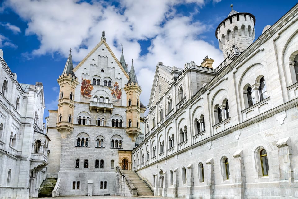 From Hohenschwangau: Tour to Neuschwanstein Castle - FAQ