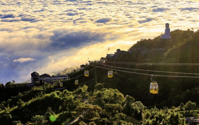 From Hoi An and Da Nang: Bà Nà Hills and Golden Bridge Tour - Nearby Attractions