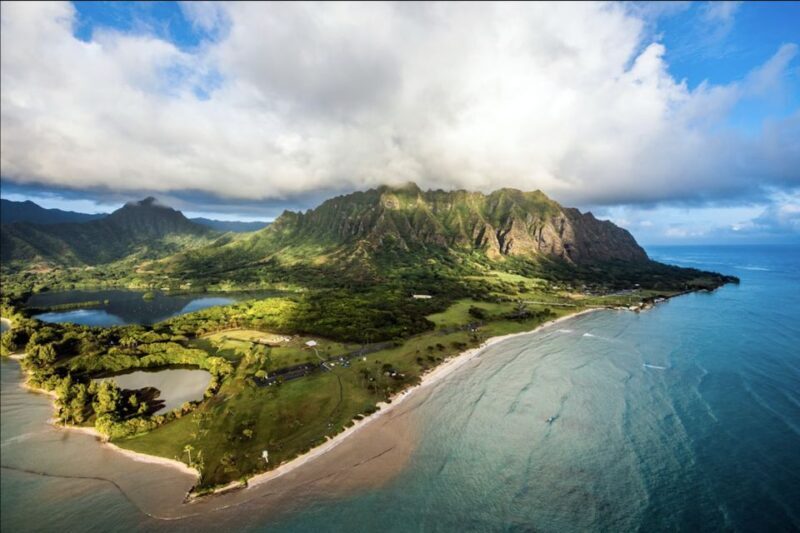 From Honolulu: Oahu 60min Helicopter Tour with Doors Off/On - The Human Element: Guides and Pilots