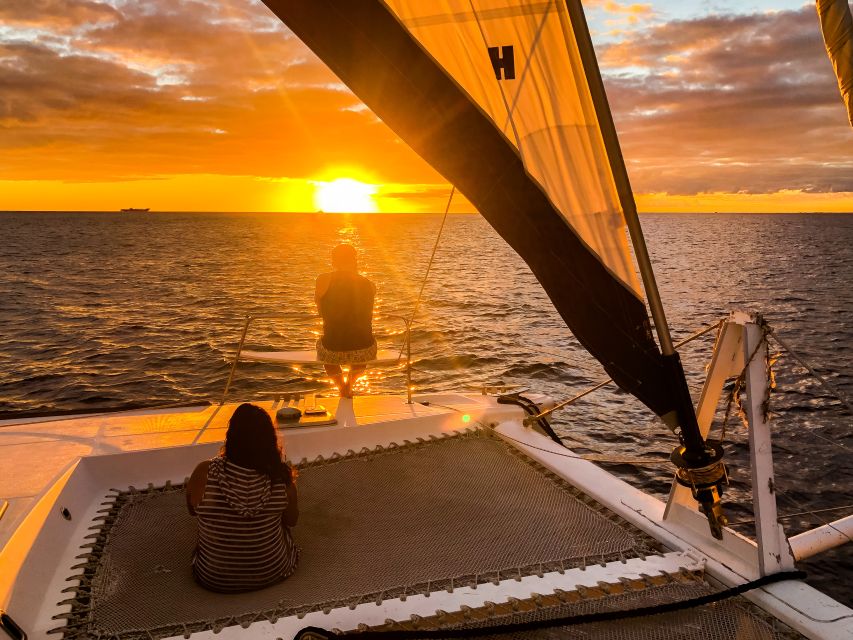 From Honolulu: Private Catamaran Cruise With Captain & Crew - Key Points