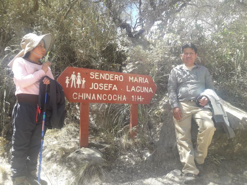 From Huaraz: Guided Hiking Tour of Llanganuco Lakes & Entry - What to Bring