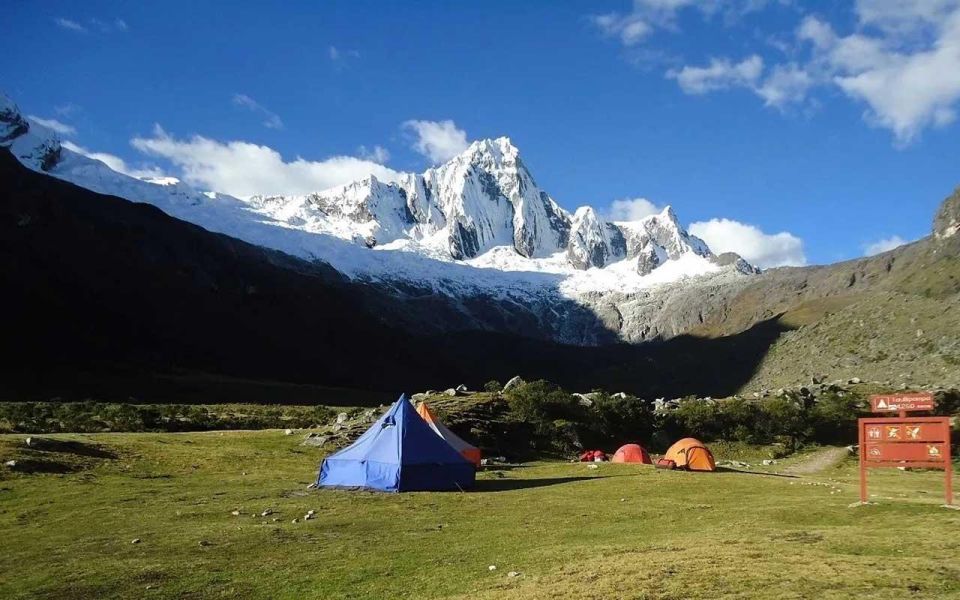 From Huaraz: Trekking Santa Cruz - Llanganuco 4D/3N - Included