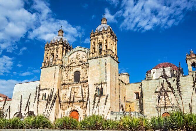 From Huatulco Cultural getaway to Oaxaca in 1 day - Key Points  