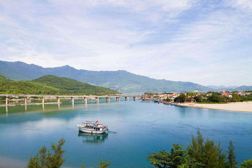 From Hue: Hoi an Guided Bus Tour With 4 Scenic Stops - Marble Mountains