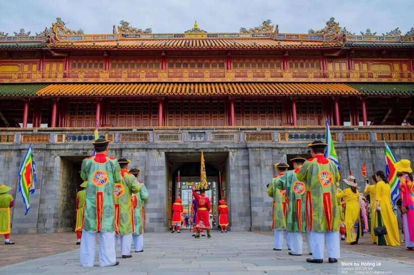 From Hue: Small Group/Private Tour Hue Imperial City Tour - Exploring the Kings Tombs