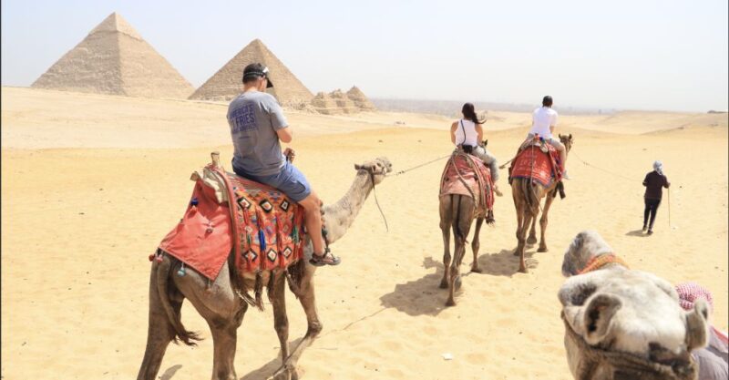 From Hurghada: Visit Cairo, Pyramids, and Museum by Flight - Tour Guide Experience