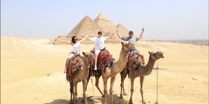 From Hurghada: Visit Cairo, Pyramids, and Museum by Flight - Travel Tips