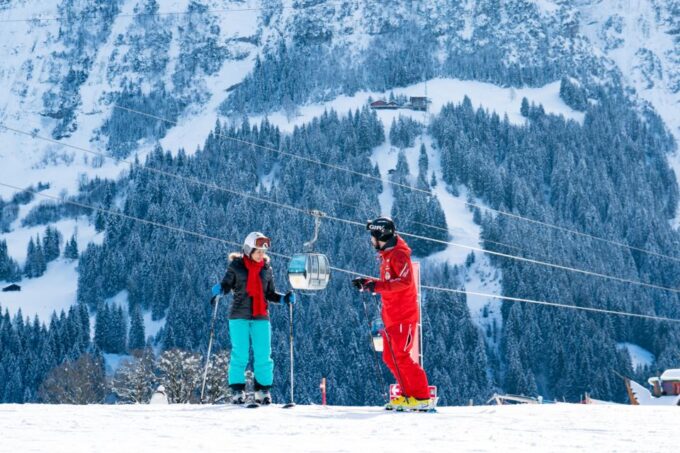 From Interlaken: 8-Hour Skiing in Grindelwald for Beginners - Getting to Grindelwald