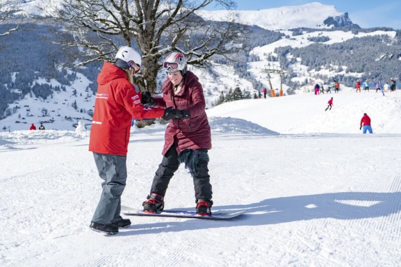 From Interlaken: Grindelwald Beginners Snowboarding Lesson - Key Points