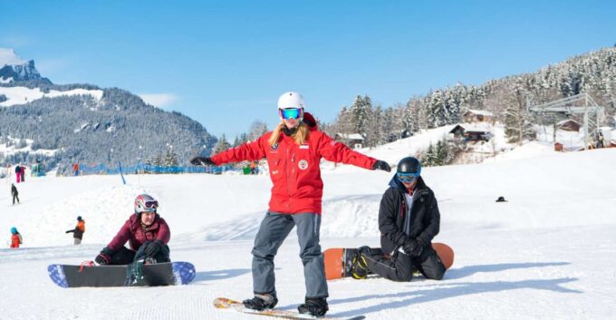 From Interlaken: Grindelwald Beginners Snowboarding Lesson - Ask Away